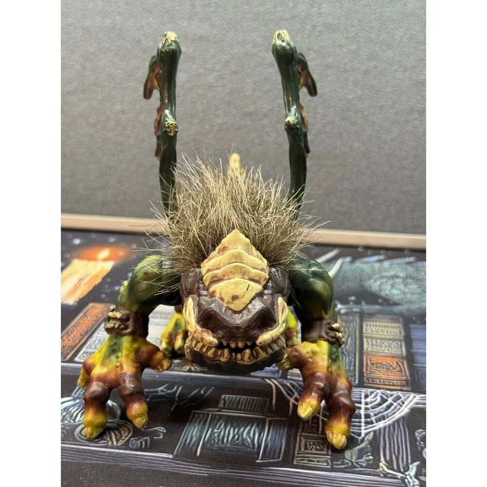 Mega Bloks Dragon Krystal Wars Vorgan Stronghold Green Hairy Furry Monster Beast